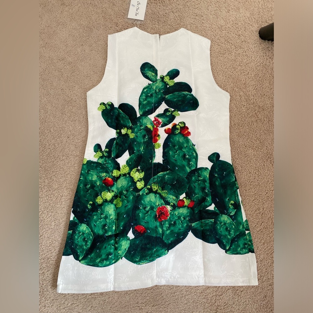 Women’s graphic dress with 3d decorations - US M - Picture 5 of 9